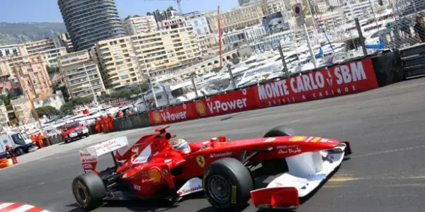 Chauffeur à Nice, Monaco Ferrari rouge