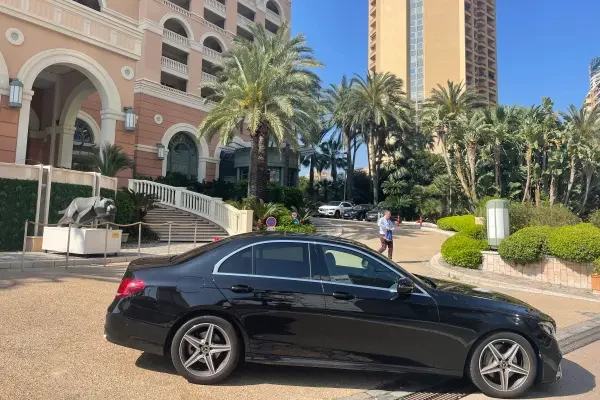 Nice Monaco Driver: Pickup in front of the MC Bay hotel